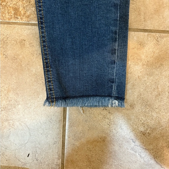 🌸FOREVER 21 Skinny Denim Jeans - Picture 2 of 7